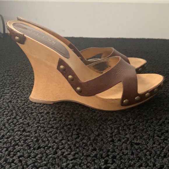 Wedges - Picture 7 of 9